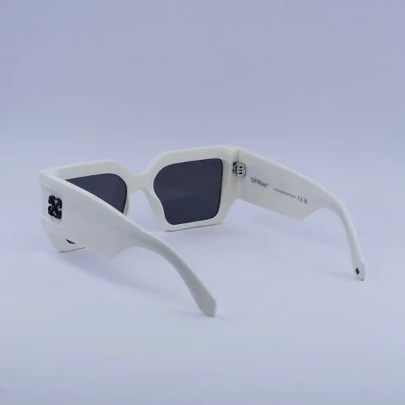 Off-White OERI148 DOVER 0107 Sunglasses White Square Frame, Dark Grey Lenses